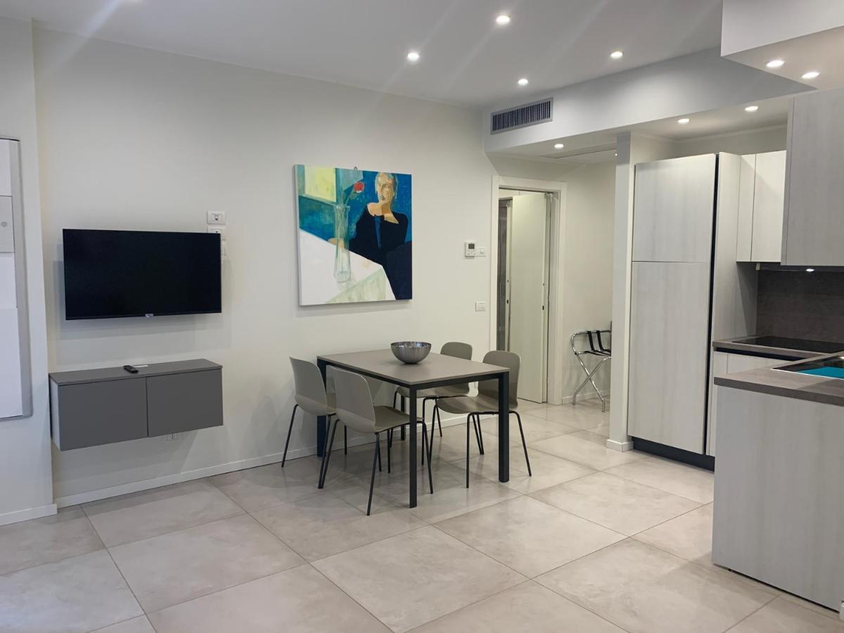 Casa Vacanze Residence Ideale Suites And Apartments Alassio Eksteriør billede