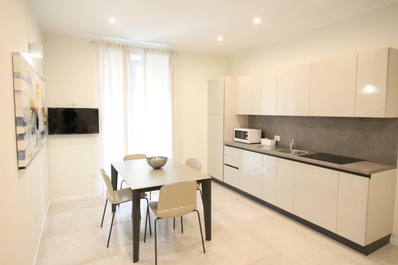 Casa Vacanze Residence Ideale Suites And Apartments Alassio Eksteriør billede