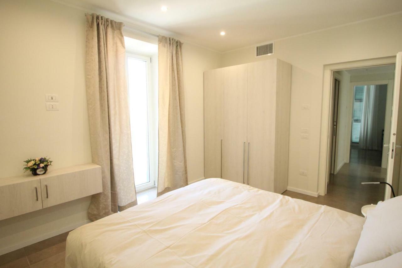 Casa Vacanze Residence Ideale Suites And Apartments Alassio Eksteriør billede